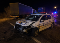 Doi Răniți După Ce O Mașină De Poliție A Intrat într Un Camion, La Smeeni
