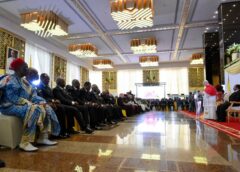 Papa, Atacat Din Nou De Trump, Declară în Camerun Că „bogaţii şi Puternicii” Ameninţă Pacea. El Condamnă Violenţa şi Corupţia în Faţa Unui Preşedinte Aflat La Putere De Peste Patru Decenii