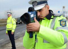 Polițist Din Galați, Amendat și Lăsat Fără Permis După Ce A Fost Prins Circulând Cu 121 Km/h Printr O Comună