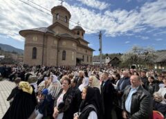Preotul Paroh Paul Gavriloaie și Primarul Cătălin Bota Au Primit Crucea Transilvană, Cea Mai înaltă Distincție A Mitropoliei!