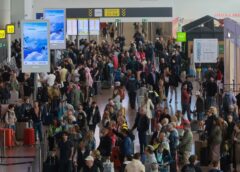 Ryanair Va închide Check In Ul Cu 20 De Minute Mai Devreme, Din Cauza Cozilor Tot Mai Mari La Frontierele Din Europa