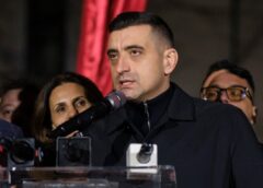 Scandal Uriaș în Politică