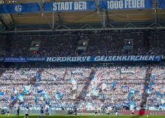 Scenă Macabră Pe Stadionul Unui Club De Tradiție Din Germania