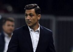 Străinii L Au Luat La Rost Pe Mirel Rădoi