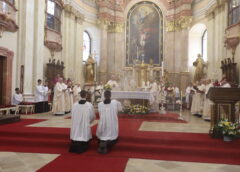 Timișoara Marchează Deschiderea Etapei A Doua A Expoziției „millennium Csanadiense” și Hramul Catedralei Romano Catolice Din Piața Unirii