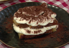 „tiramisu Din Cozonac”, Printre Ideile Creative Care Salvează Mâncarea De La Gunoi