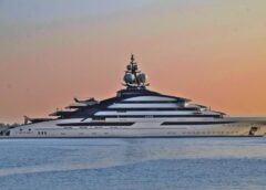 Un Iaht Aparținând Unui Oligarh Rus A Trecut Prin Strâmtoarea Ormuz „ca Prin Brânză”