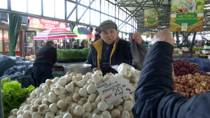 Usturoiul Românesc Devine Tot Mai Rar și Mai Scump