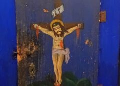 Vinerea Patimilor: Răstignirea Lui Hristos