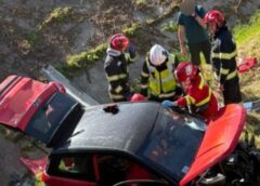 Accident în Ciceu Mihăiești! O șoferiță De 25 De Ani A Ieșit Cu Mașina N Decor! A Fost Transportată La Spital!