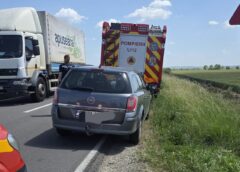 Accident Mașină Răsturnată în șanț La Căuaș: Pompierii și Echipajele Medicale Au Intervenit De Urgență