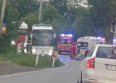 Accident Rutier Cu Două Autoturisme și Un Autocar Pe Dn 2/e85 La Bunești