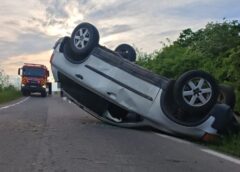 Autoturism Răsturnat, în Papiu Ilarian