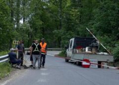 Circulație Oprită Pe Trans Cislău După Ce O Alunecare De Teren A Avansat
