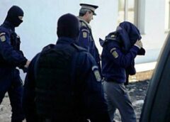 Comisar șef De Poliție, Arestat Pentru Mită și Trafic De Influență. Dna L A Prins în Flagrant Cu 50