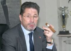 Cornel Dinu, După Ce A Văzut Noua Siglă A Lui Dinamo: „cine A Făcut Asta Este Un Imbecil!”