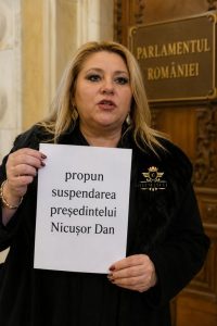 Diana Șoșoacă Anunță Că Sos România, Inițiază Procedura De Suspendare A Președintelui Nicușor Dan