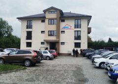 E Gata Blocul Pentru Bugetari : 6 Garsoniere și 6 Apartamente Cu 2 Camere! Singurii Care Se Califică: Angajații Consiliului Județean Bistrița Năsăud! „privații” Sunt ExcluȘi!