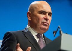 Ilie Bolojan, De Ziua Independenței Naționale: ”românia Are Nevoie De Reforme Profunde în Administrație, Economie și Servicii Publice”