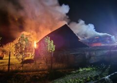 Incendiu Violent în Toplița: Flăcările Au Cuprins Anexele și Mansarda Unei Locuințe