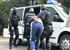 JustiȚie Bărbat Arestat Preventiv După Ce și A Atacat Cu Maceta Fiica Vitregă Minoră