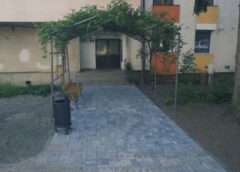La Jumătate Mandatul, Lazany Finalizează Al 3 Lea Proiect Micuț: Un Părculeț în Ispirescu! Pân Acum A Gătat Parcul De Pe Crinilor și Din Zona Bisericii De La Coroana!