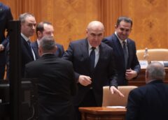 Marți, „ziua Z” Pentru Guvernul Bolojan. Moțiunea De Cenzură Se Joacă La Doar Două Voturi Distanță