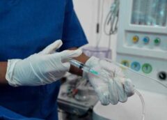 Medic Anestezist, Arestat După Ce A Fost Prins Drogat în Timpul Operațiilor