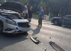 Motociclist Rănit După Ce A Fost Prins într Un Accident Cu Trei Mașini în Centrul Timișoarei