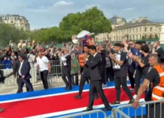 Nebunie La Paris! Cum S A Sărbătorit în Stradă Triumful Din Liga Campionilor