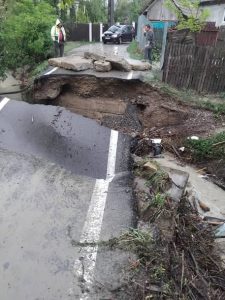 Ploaia De Vineri Seară A Făcut Ravagii La Tisău