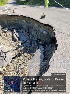Ploile Au Provocat Alunecări De Teren și Au Afectat Zeci De Kilometri De Drumuri în Județul Buzău