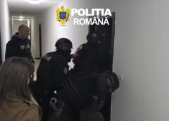 Și A Păcălit Tovarășul Să I Transfere Criptomonede De 700