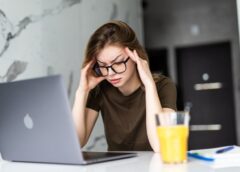Șocul Multor Tineri Care Trec De La Viața De Student La Cea De Angajat Cu Program Fix: „la Primul Job, Plecam De La Birou Plângând”