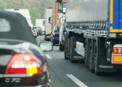 Șoferii De Tir, Blocați în Plin Weekend: Ungaria Impune Restricții Dure De 1 Mai