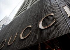Turiştii Care Călătoresc în Europa Pot Recupera Tva Ul Pentru Cumpărături, Dar Mulţi Pierd Această Oportunitate