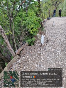 Video Alunecări De Teren și Drumuri Afectate După Ploile Abundente, în Gura Teghii și Mânzălești