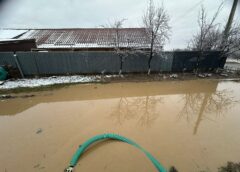 Bacău: Străzi şi Curţi Inundate, în Urma Ploilor Torenţiale
