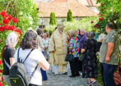 De Ziua Sa, Arhiepiscopul Calinic Argeșeanul A Slujit La Mănăstirea Negru Vodă