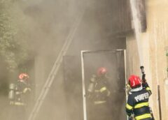 Incendiu Puternic într Un Garaj Din Botoșani: O Motocicletă și Mai Multe Bunuri Au Fost Distruse De Flăcări – Foto