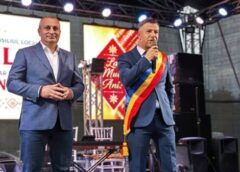 Mii De Oameni Au Petrecut La Movileni, La Superconcertul Organizat De Ziua Comunei și De 1 Iunie/ Foto