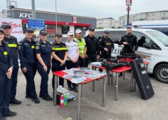 Polițiștii Olteni Au Sărbătorit Ziua Copilului Alături De Sute De Copii în Parcul Tineretului Din Slatina/ Foto