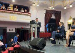 „prima Generație Nu Se Uită Niciodată”