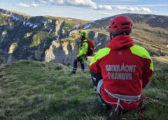 Turistă în Vârstă De 55 De Ani, Salvată De Pe Munte Cu Elicopterul, După Ce I S A Făcut Rău/ Salvamontiştii Din Prahova Informează Că Femeia Nu Se Mai Putea Deplasa şi Avea Stări De Vomă, Spasme şi Lipotimie Video