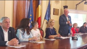 Video Peste 100 De Farmaciști și Cercetători, Reuniți La Buzău, La Un Simpozion Dedicat Produselor Naturale